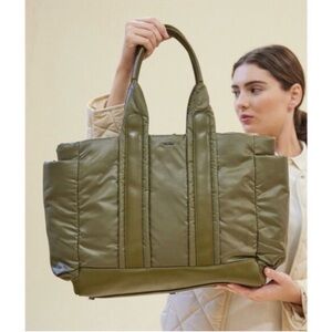 Caraa Baby Tote Bag. Like New Condition. Used gently once.